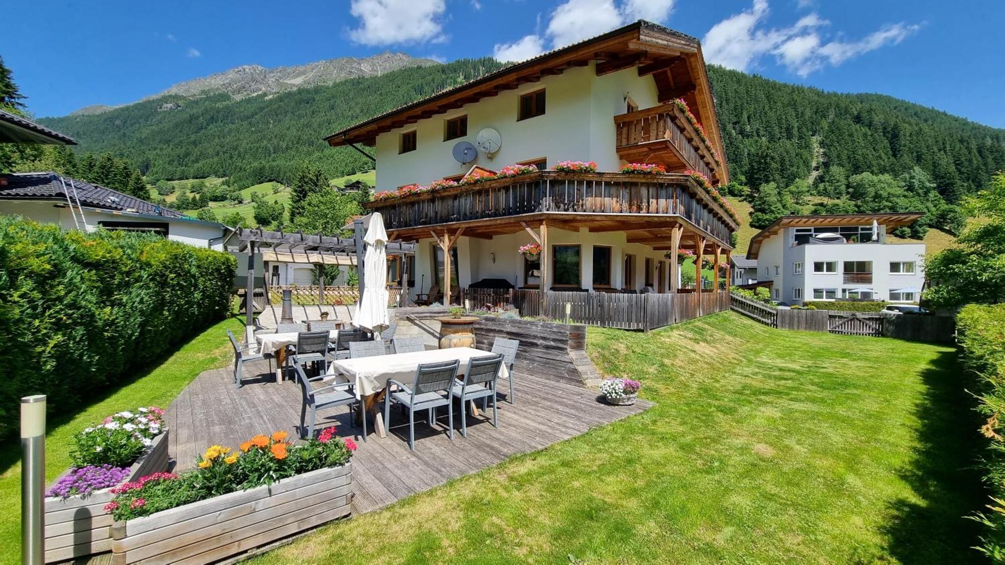Gaestehaus Landhaus Tyrol Gries im Sellrain Εξωτερικό φωτογραφία