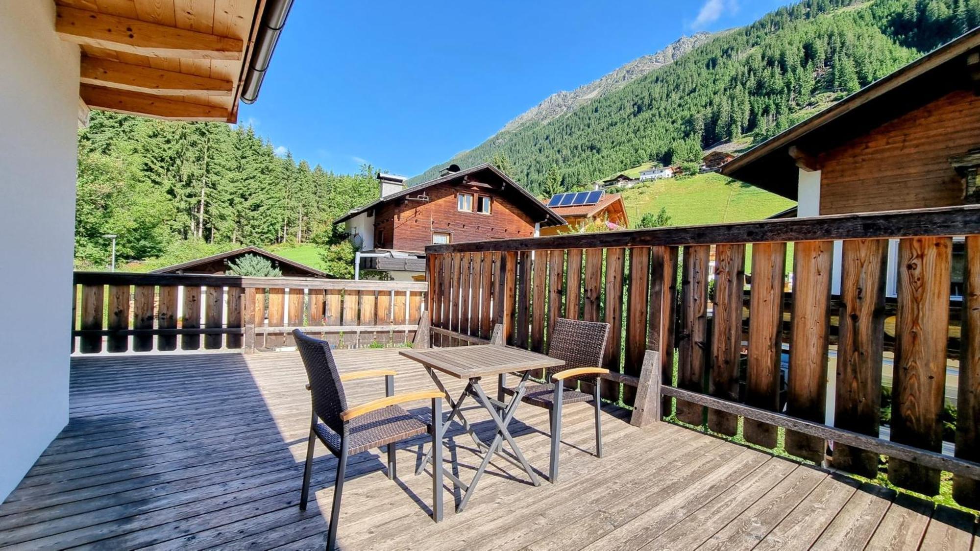 Gaestehaus Landhaus Tyrol Gries im Sellrain Εξωτερικό φωτογραφία
